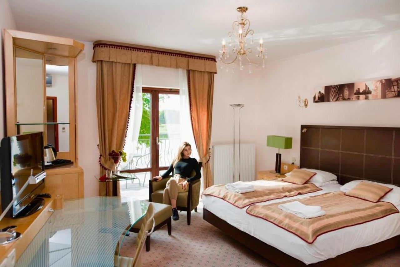 Uzdrowisko Sanatorium Augustow Palac Na Wodzie Falkowski Extérieur photo